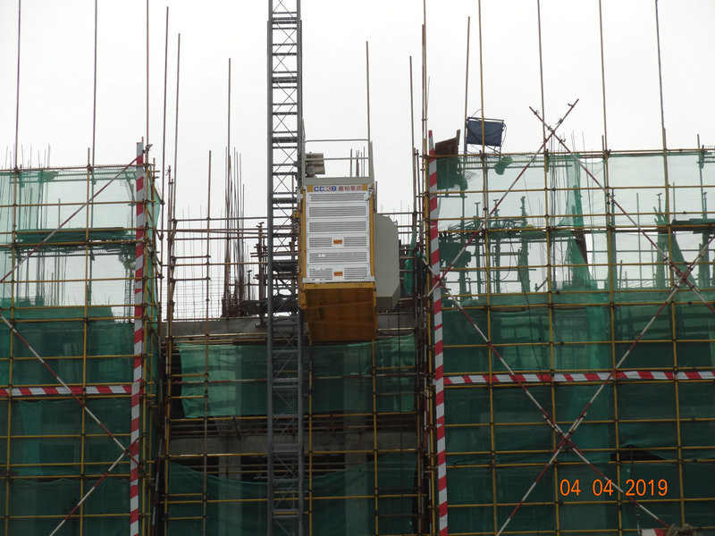 Quality Adjustable Speed Steel Plate 250m Construction Hoist Elevator wholesale
