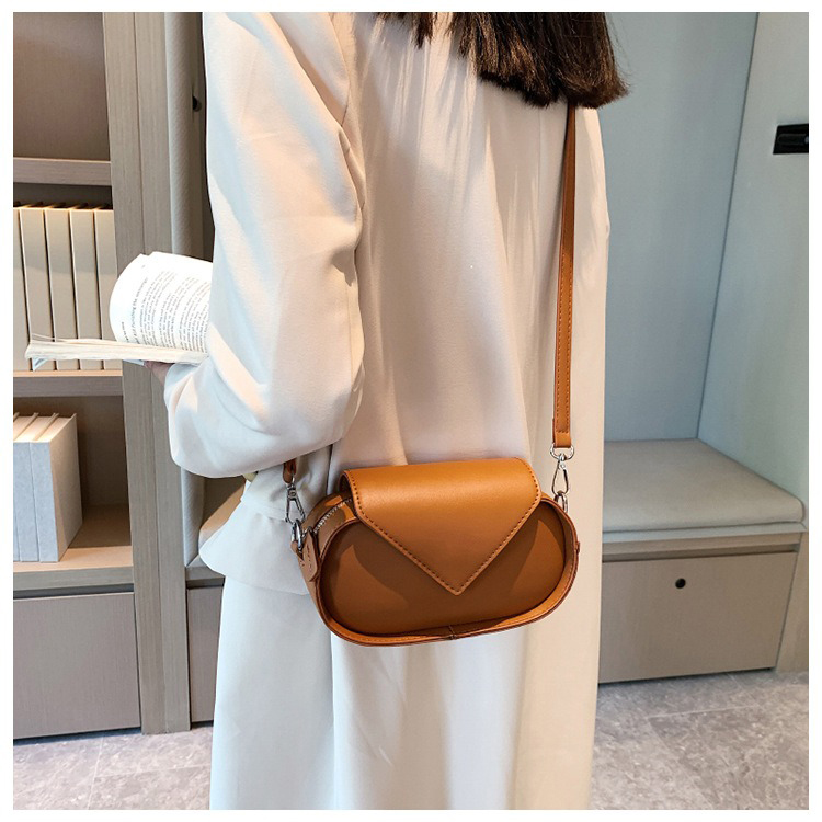 Availiable Female Fashion Bags Small Women Crossbody Bag Chain Shoulder Messenger Bag