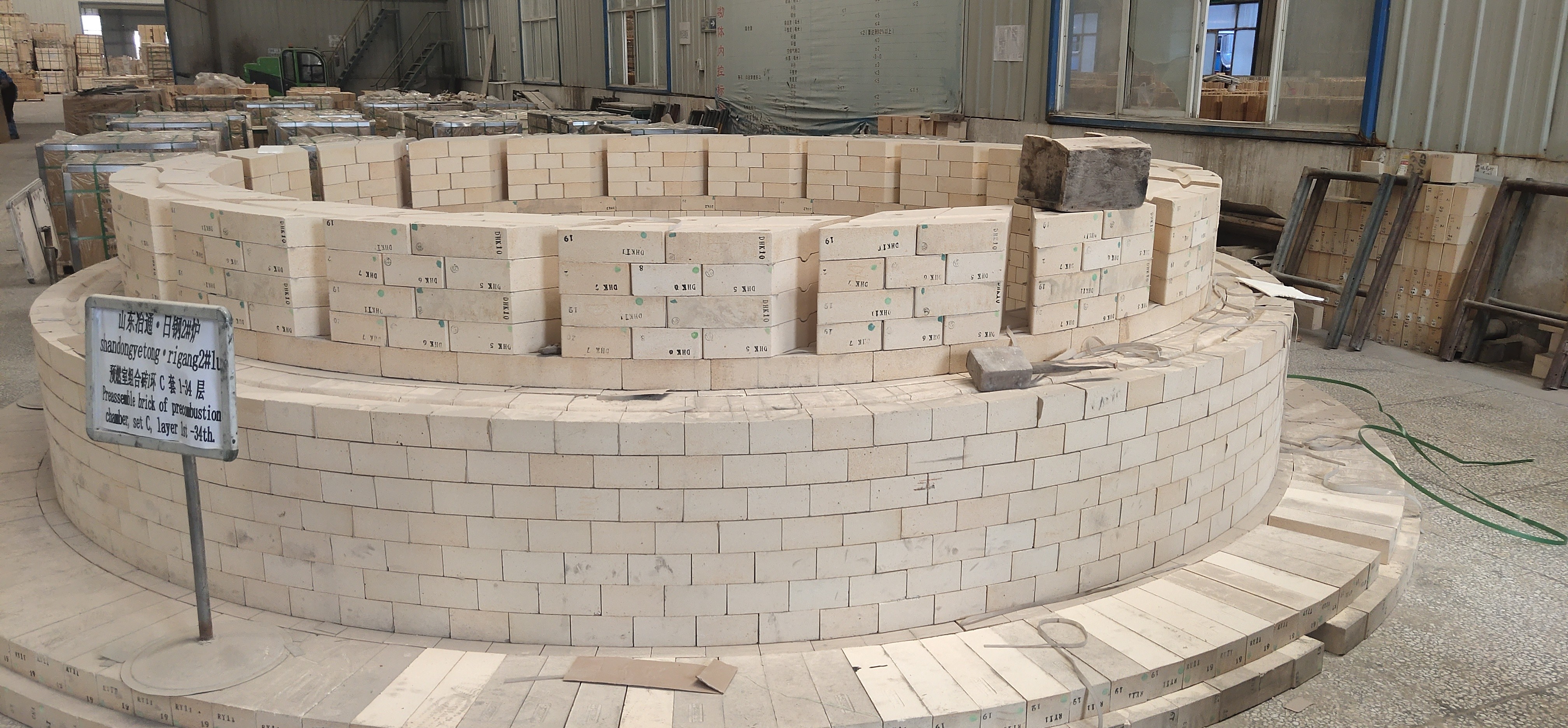 Aluminum Silicate Insulating Mullite Refractory Bricks Anti Corrosion