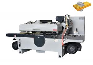 China Multiple Blade Rip Saw Machine For Anti Corrosion Wooden Houses on sale