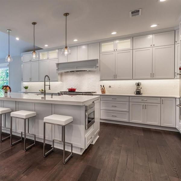 Melamine Board Luxury Kitchen Cabinet with Modern Style Design and Lacquer Door Panel