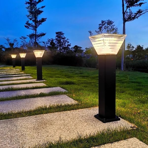 Butterfly Themed LED Solar Lawn Light IP65 Waterproof Deck Path Lamp