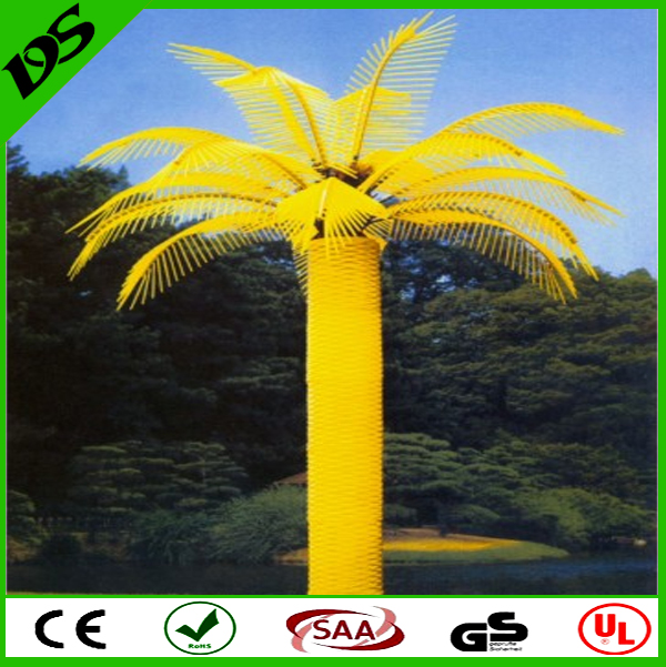 light up palm trees