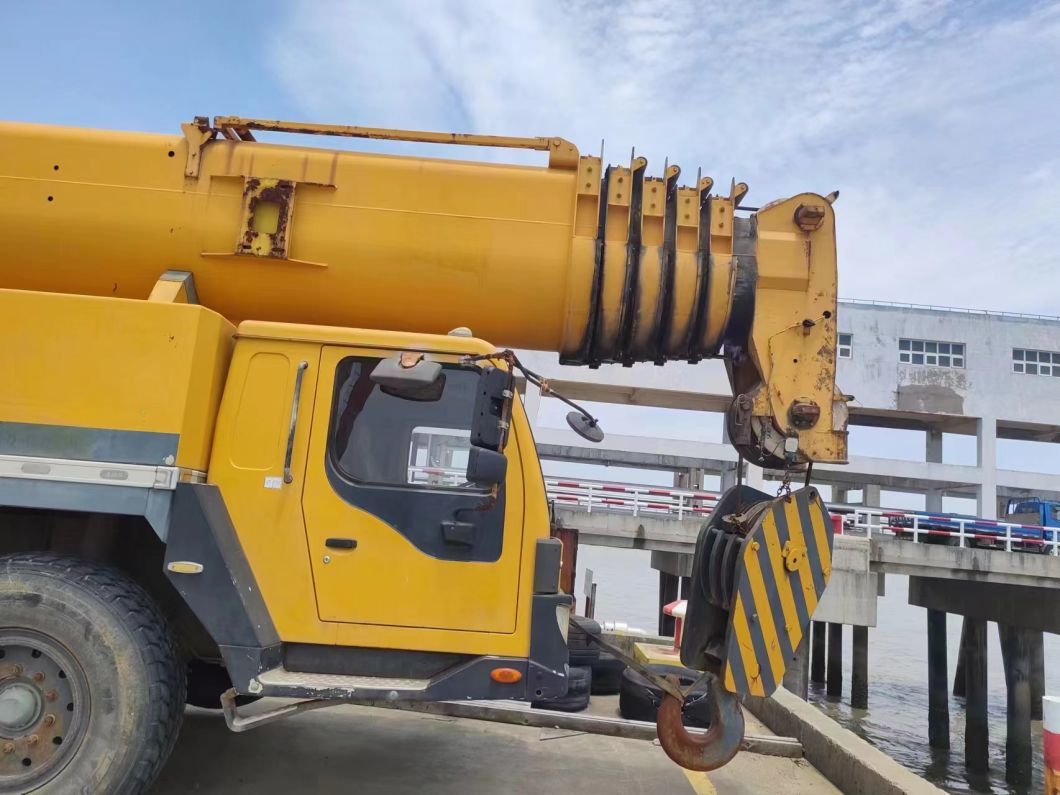 160ton Truck Crane Construction Machinery Mobile Crane Truck-Mounted Telescopic Crane