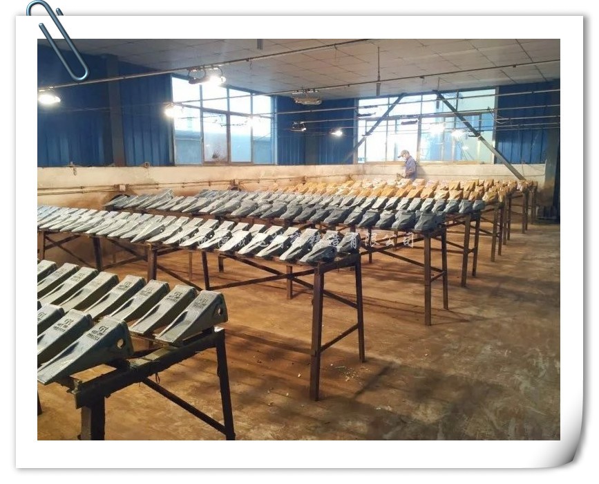 High quality excavator bucket side cutter /PC450 bucket tooth cutting edge with competitive price