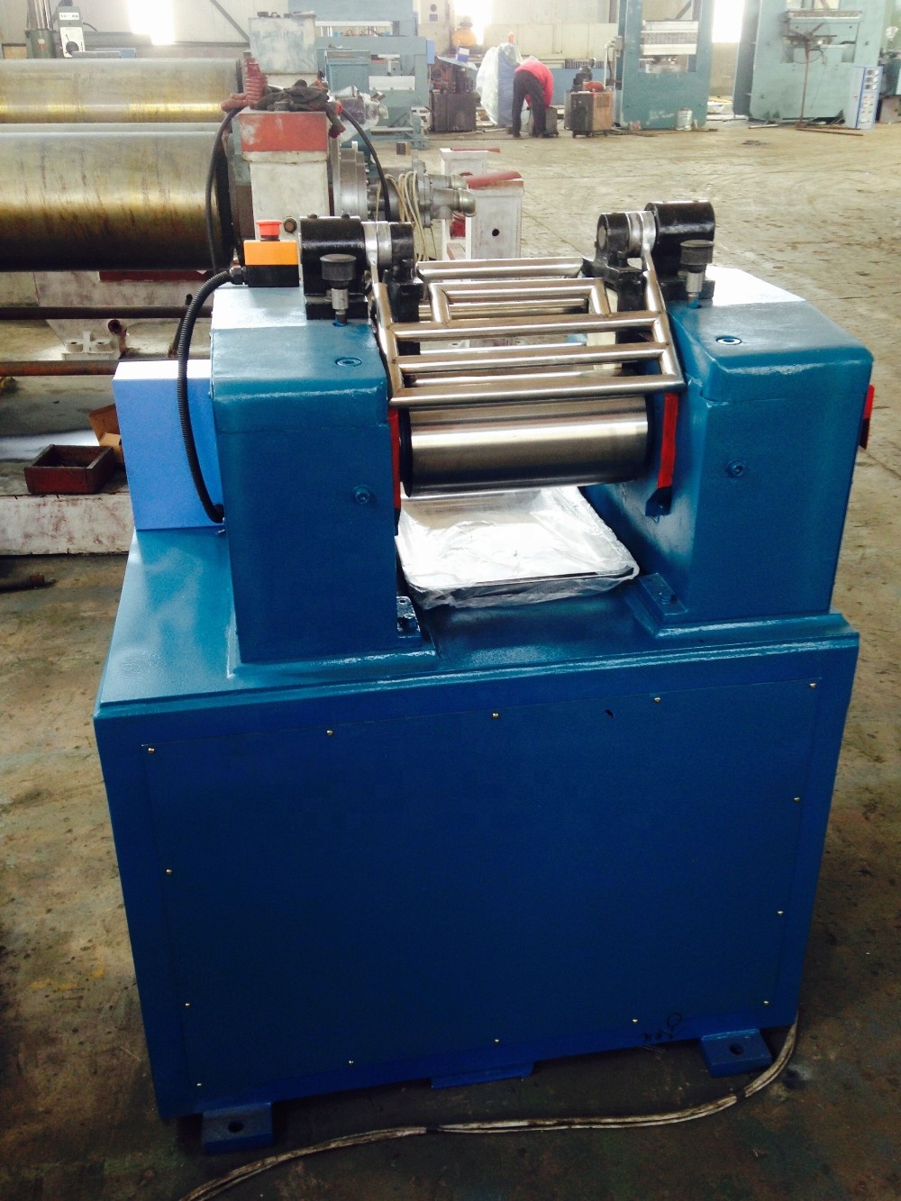 380V/50HZ Two Roll Open Mixing Mill for Rubber in Blue Green Red Yellow