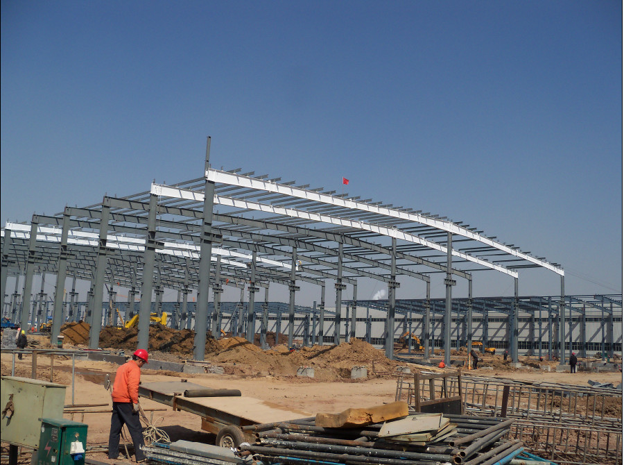 Long Span Prefabricated Steel Structure Portal Frame Warehouse Project Construction