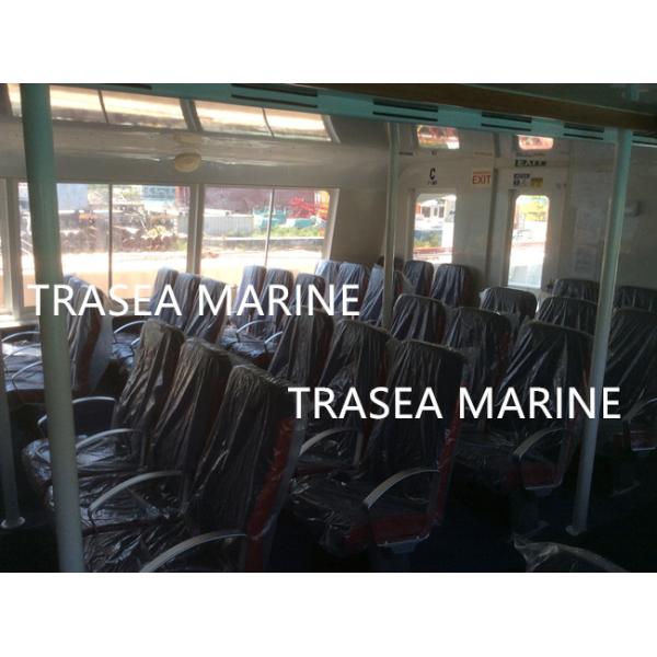 Light weight ferry seat for passengers