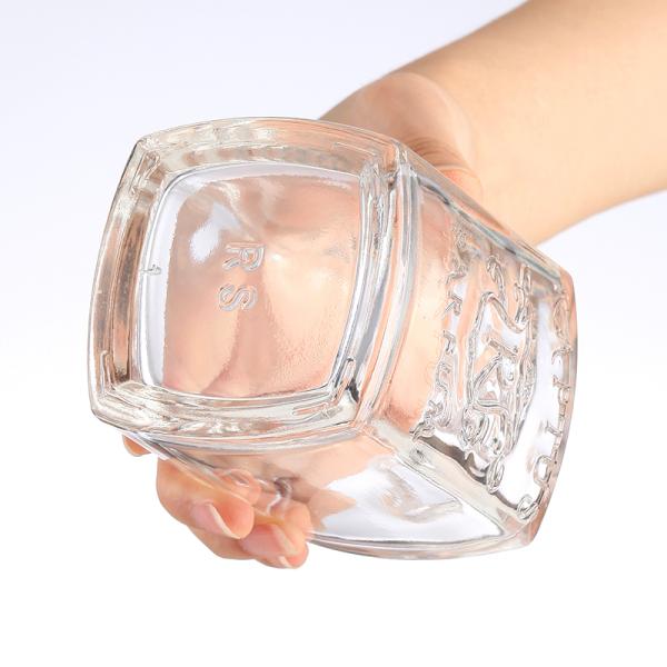 Pattern Customized Logo Clear Glass 700ml Square Bottle for Wine and Beer Empty in Carving Patterns