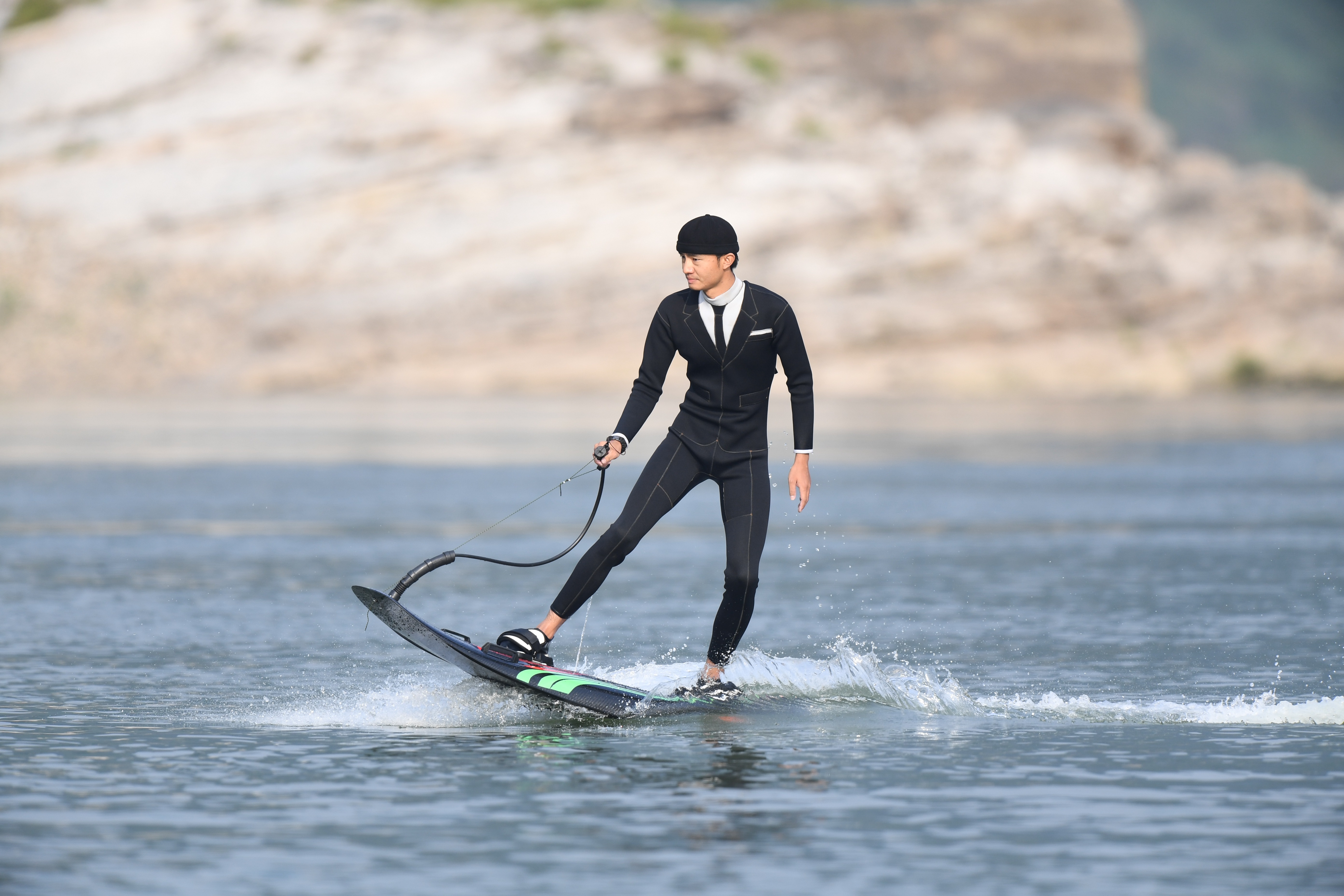 Customized Logo Blue Penguin EFI Engine Powered Surfboard Jet Surfboard 1800*600*150 Mm