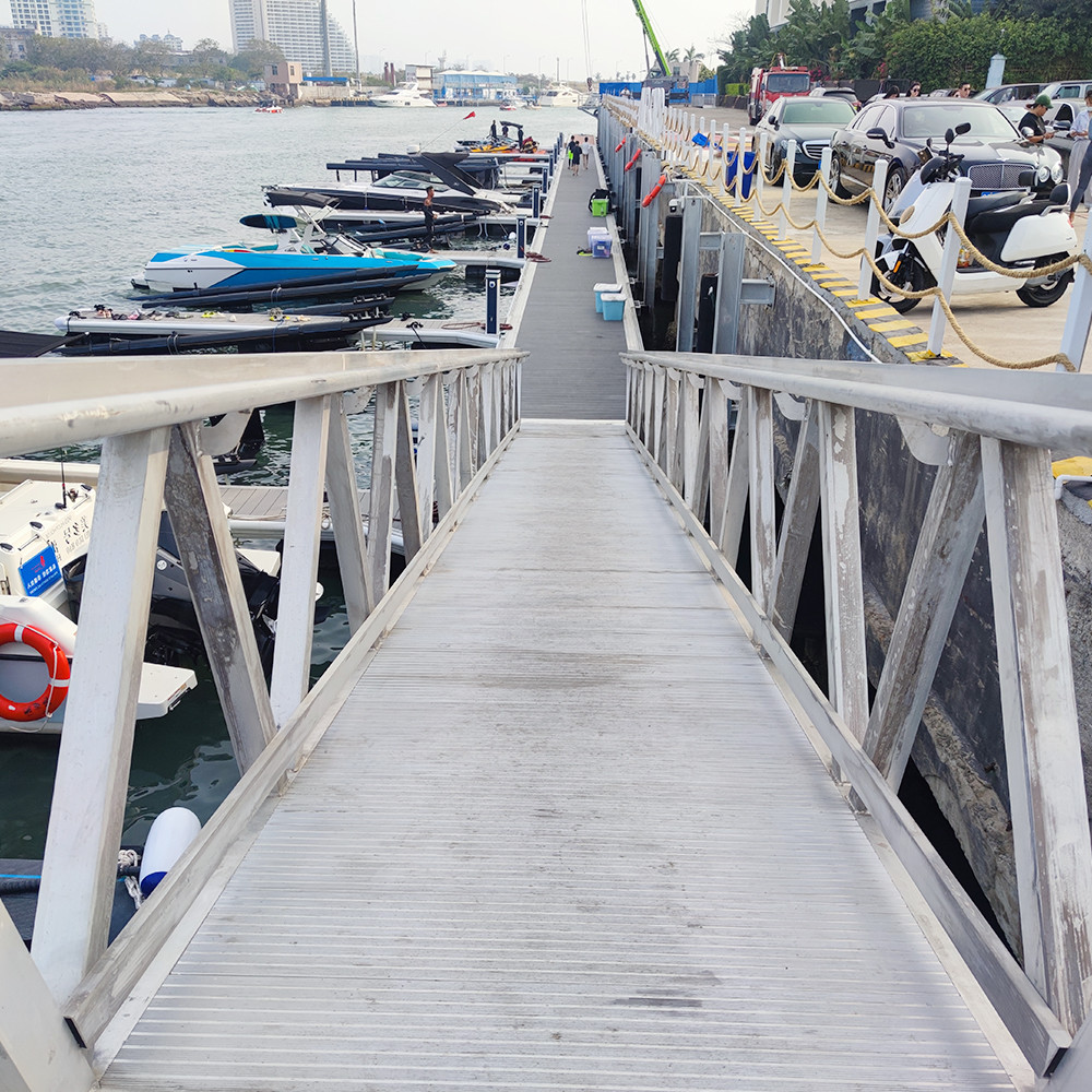 Durable Marine Aluminum Gangways Aluminum Floating Dock For Access To Marina Floating Pontoon