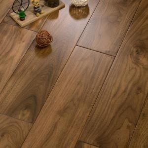 China Eco Friendly Anti Aging Walnut Oak Maple Engineered Wood Flooring Customized on sale