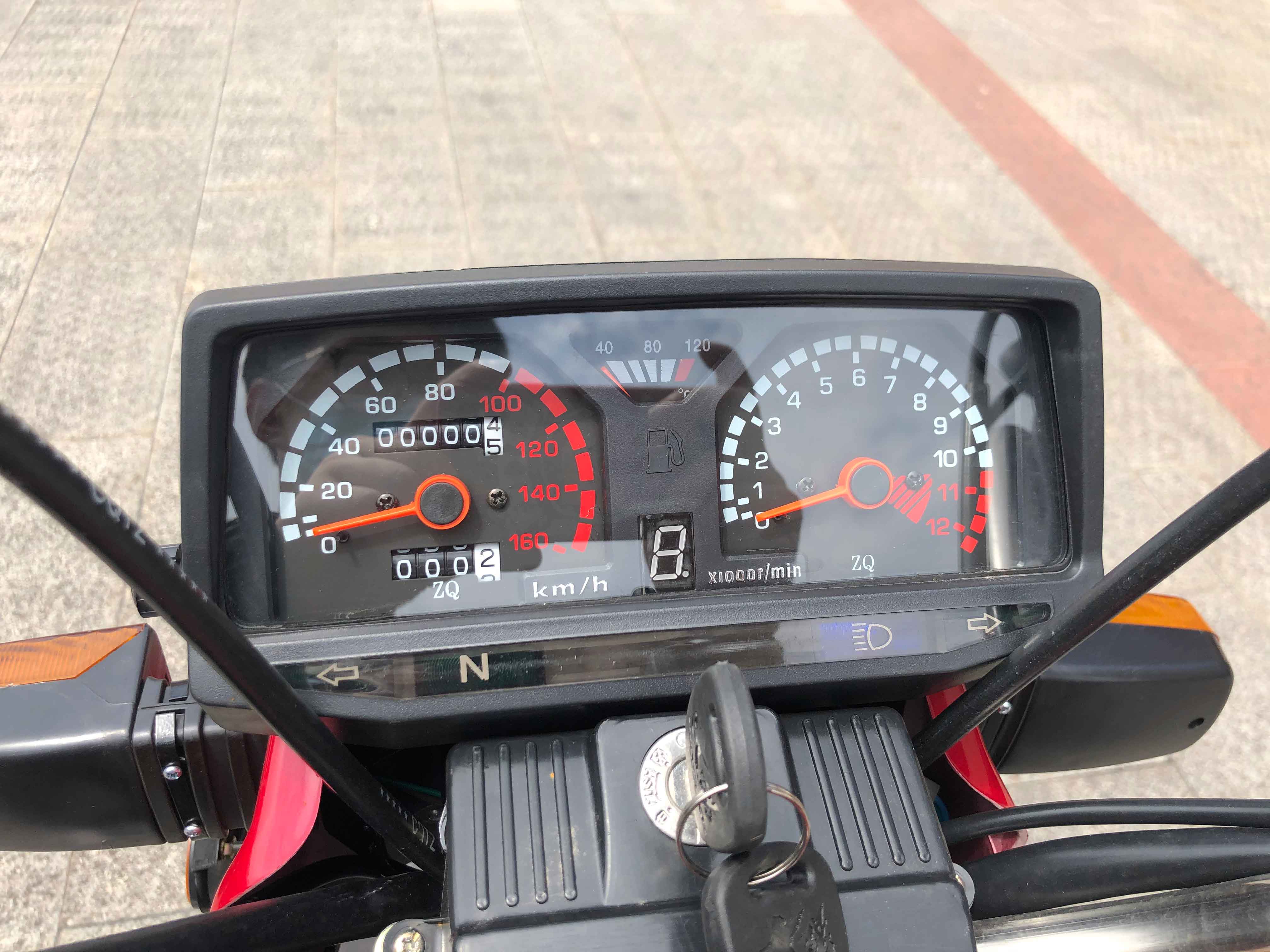 Motorized Cargo Tricycle Gasoline 3 Wheels Motorcycles with 151 200cc Displacement