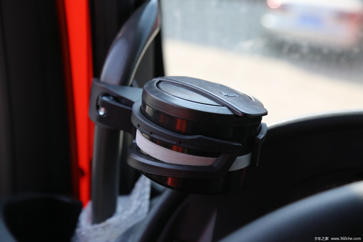 C7H Sinotruck Sitrak Diesel Tractor Truck For Logistics Transportation