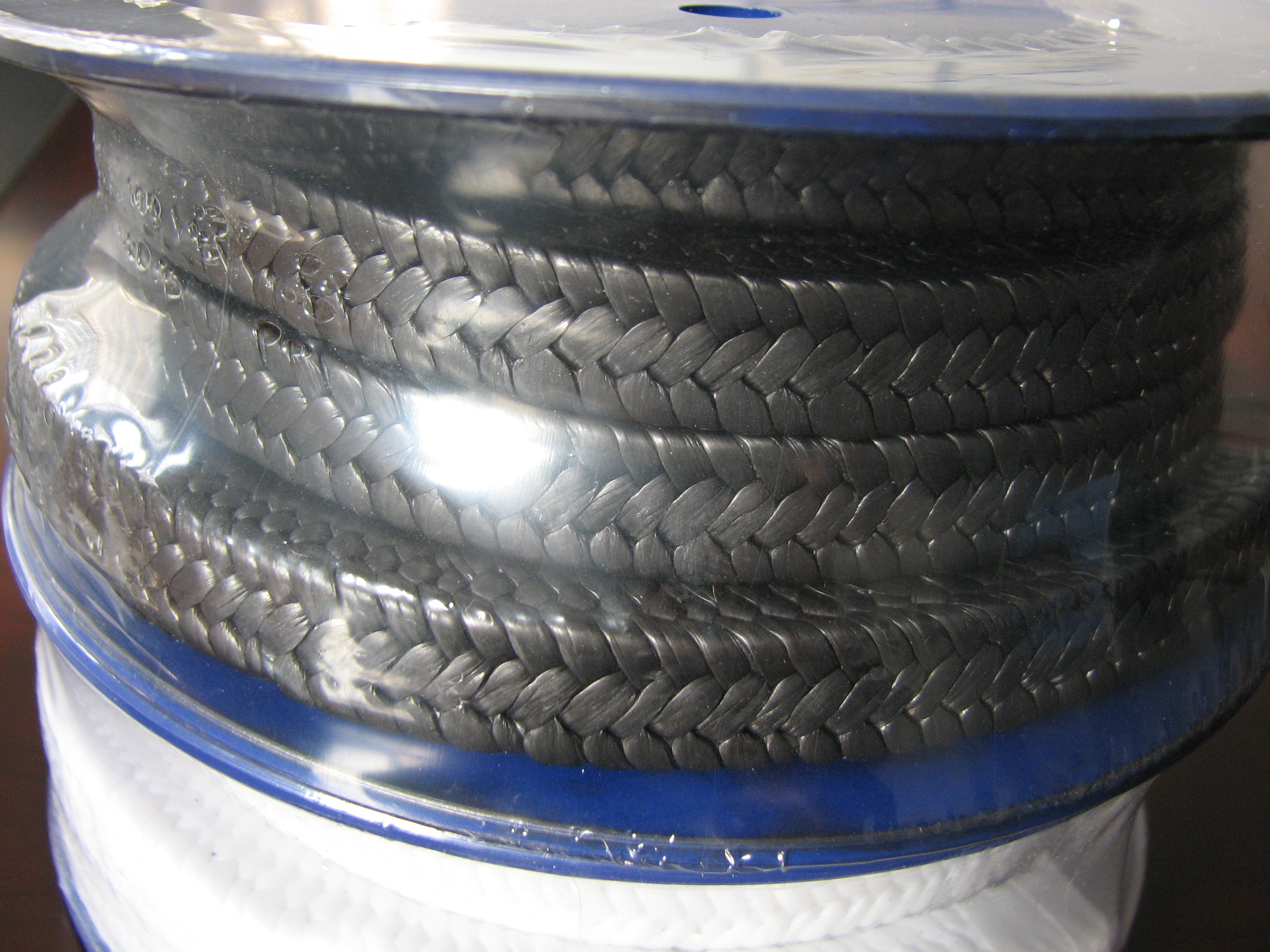 Black Color PTFE / PTFE Packing Filled Graphite for Industrial Seal , Density 1.4g/cm³