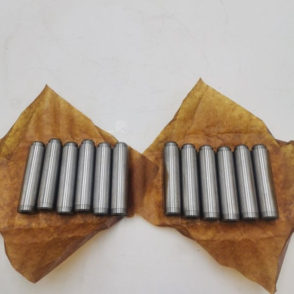 Construction Machinery Shangchai Machine Parts , 1487425 Engine Valve Guide