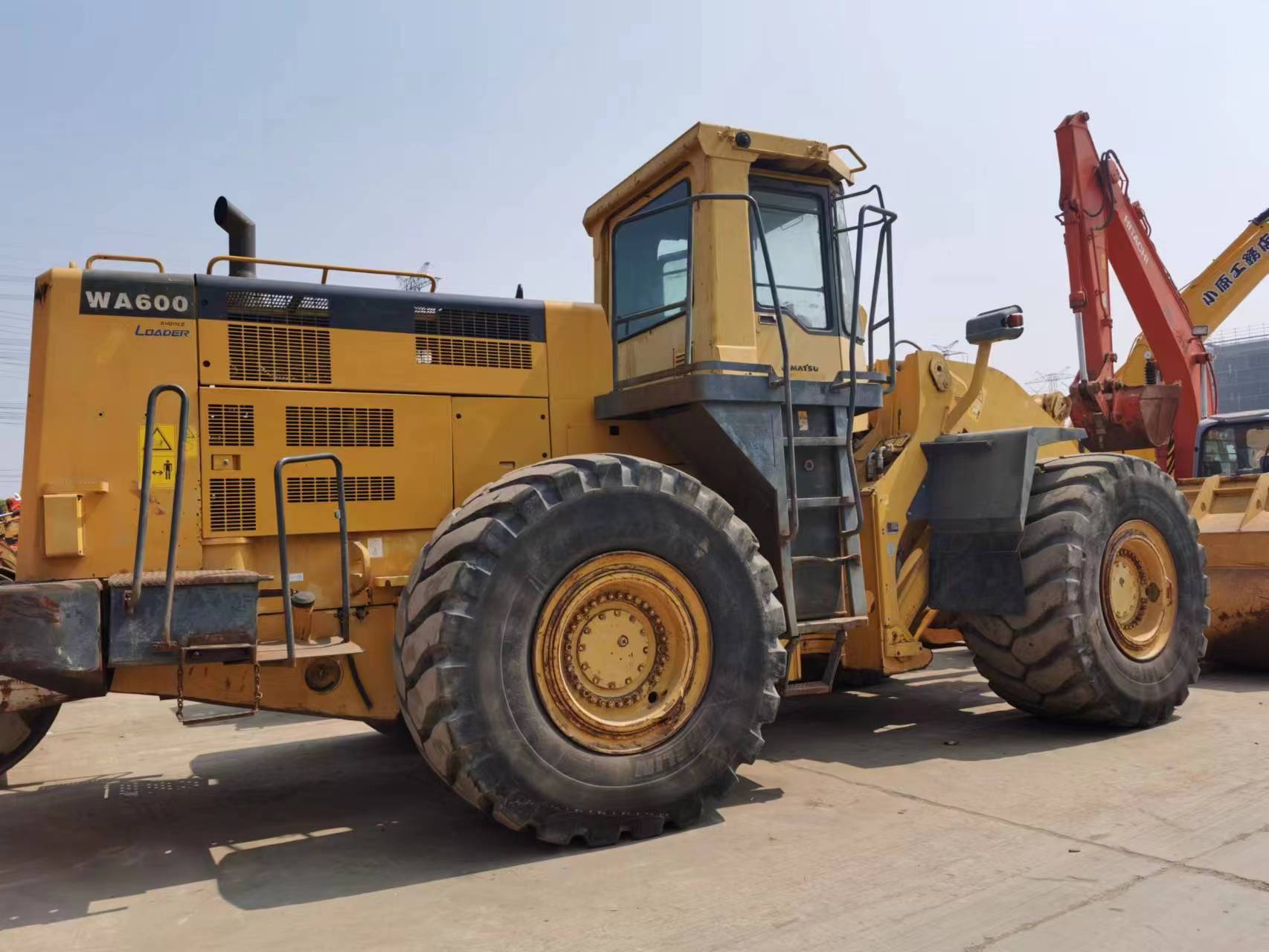 2013 Komatsu WA600 /WA 400/WA380 /WA320 /WA200 /WA100wheel loader and from Japan
