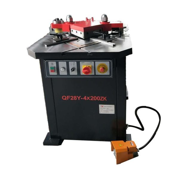 Sheet Metal Hydraulic Corner Notcher Electric Hydraulic Pipe Notching Machine