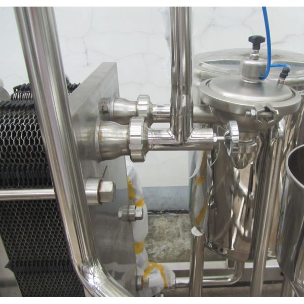 2000 L/H Plate UHT Sterilizer For Fresh Milk Beverage And Juice