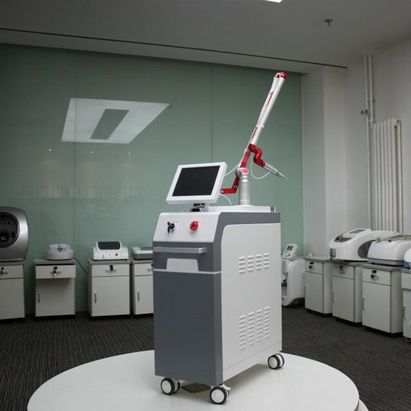 most professional Laser tattoo removal hair removal 1064 532nm painless machine with great quality and after sale