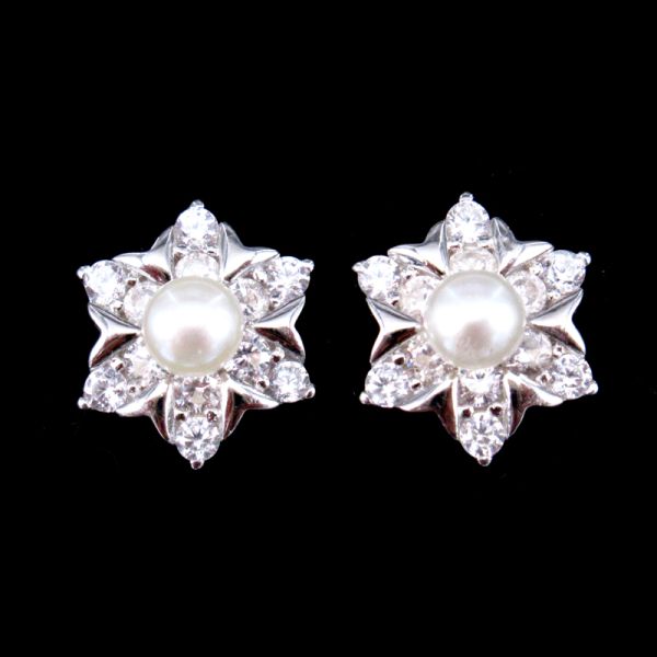 Sweet And Cute Silver Pearl Stud Earrings Deer Shaped With Antlers