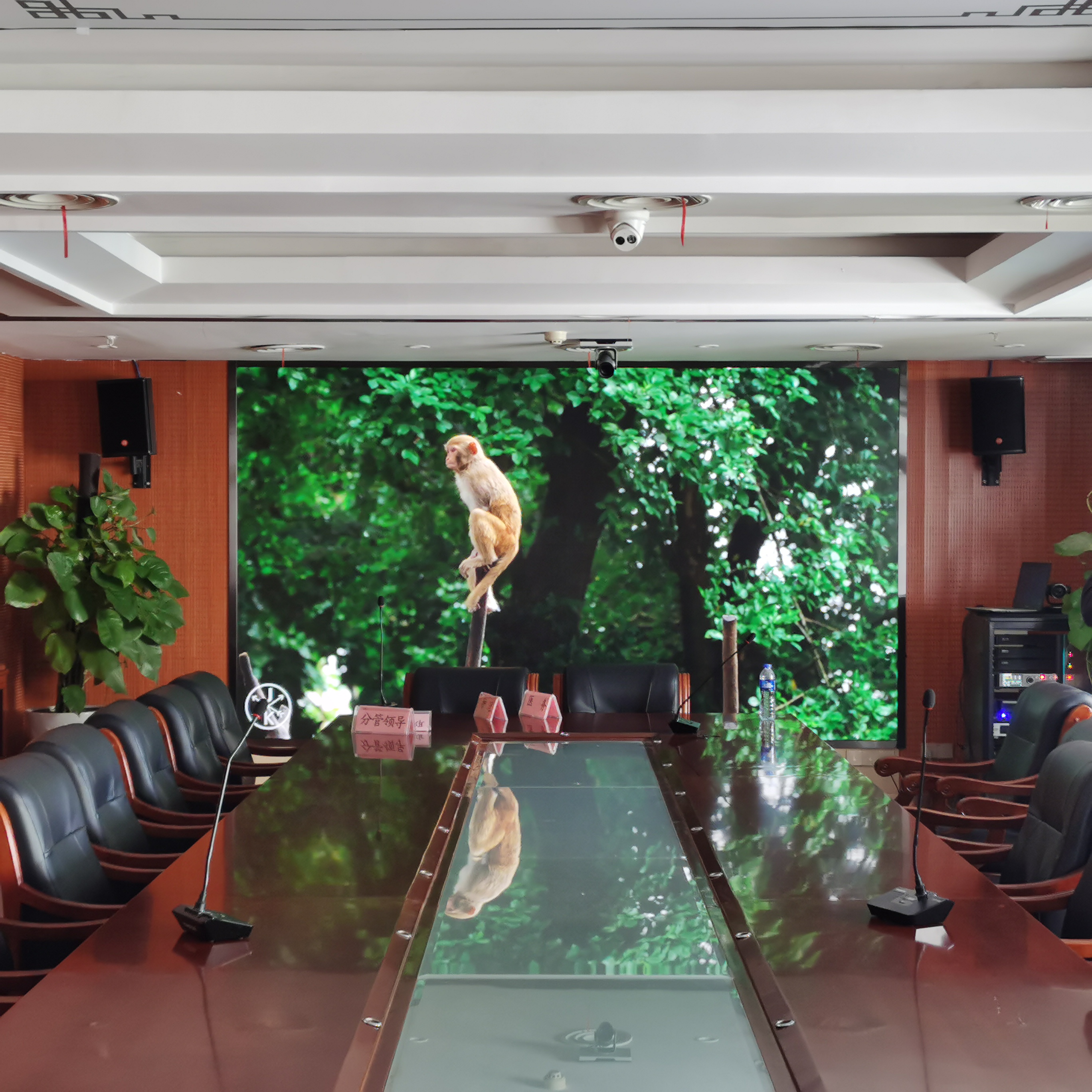 COB 0.93 1.25 Indoor LED Video Wall Display For Live Stream Broadcasting