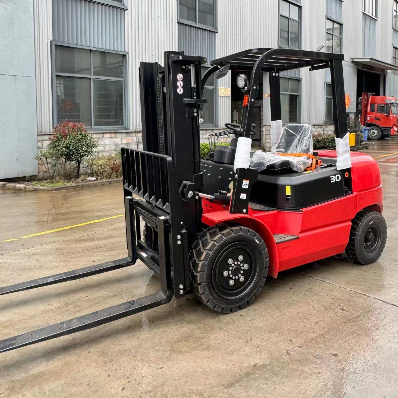 2000kg 3000kg 2 Ton 3 Ton Diesel Forklift With Four Wheel For Outdoor With Side Shifter