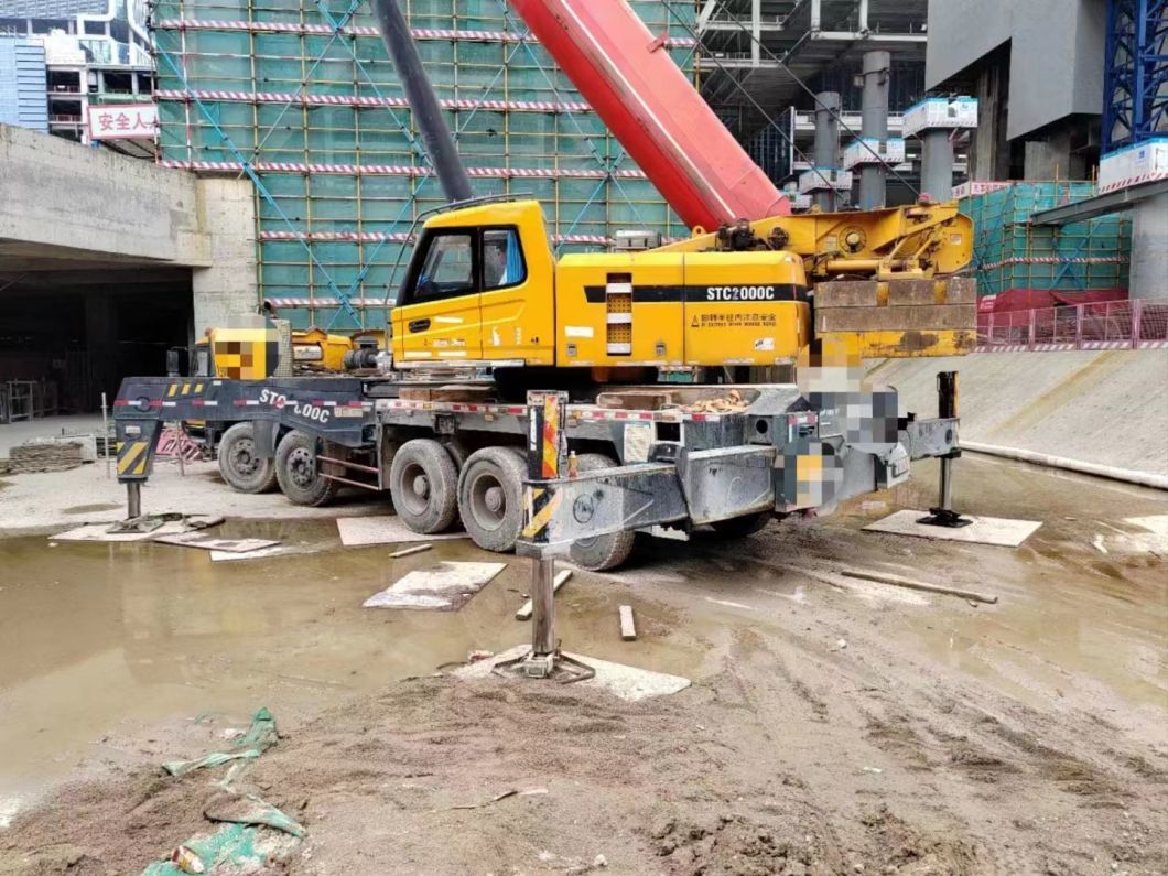 2014 Xg Truck Crane 100ton