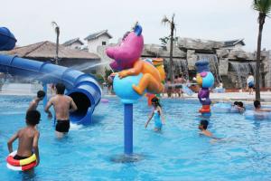 China Rabbit Cartoon Aqua Play Structures, Spray Park Equipments, Water Playground Equipment on sale
