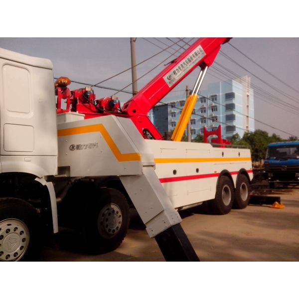 18 Tons Heavy Duty Special Purpose Truck Road Wrecker Towing Truck Hydraulic