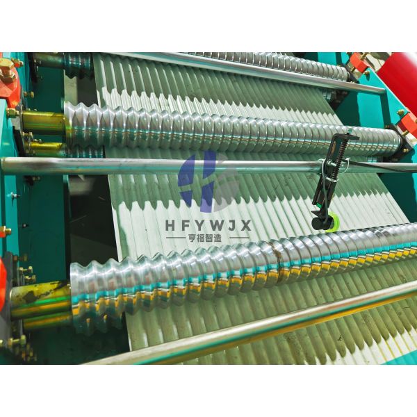 Small Corrugated Roof Sheet Machine With PLC Control Patented Linear Guide Cutting