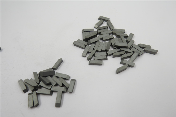 Quality High Wear Resistant Nickle Coating Tungsten Carbide Saw Tips Polished wholesale