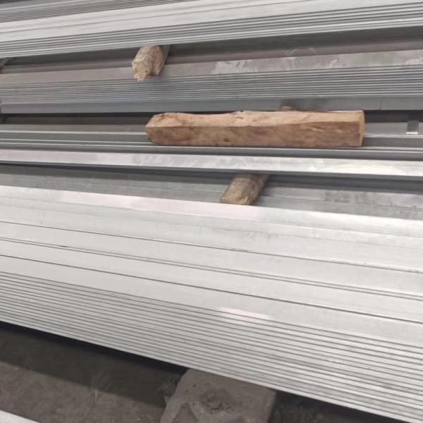 Hot Dipped Galvanized L Angle L Shaped Angle Steel Profile For Construction Industry