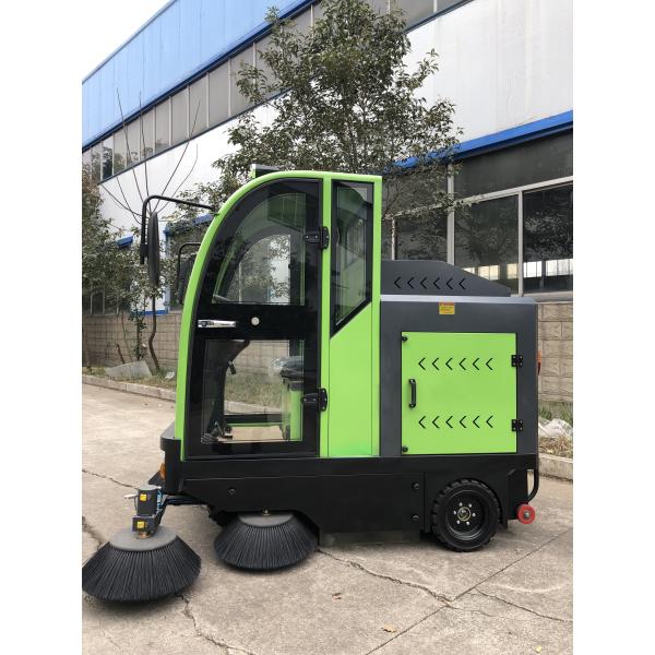 Driving Type Floor Scrubber Ride On Sweeper Floor Sweeper Road Cleaning Sweeper