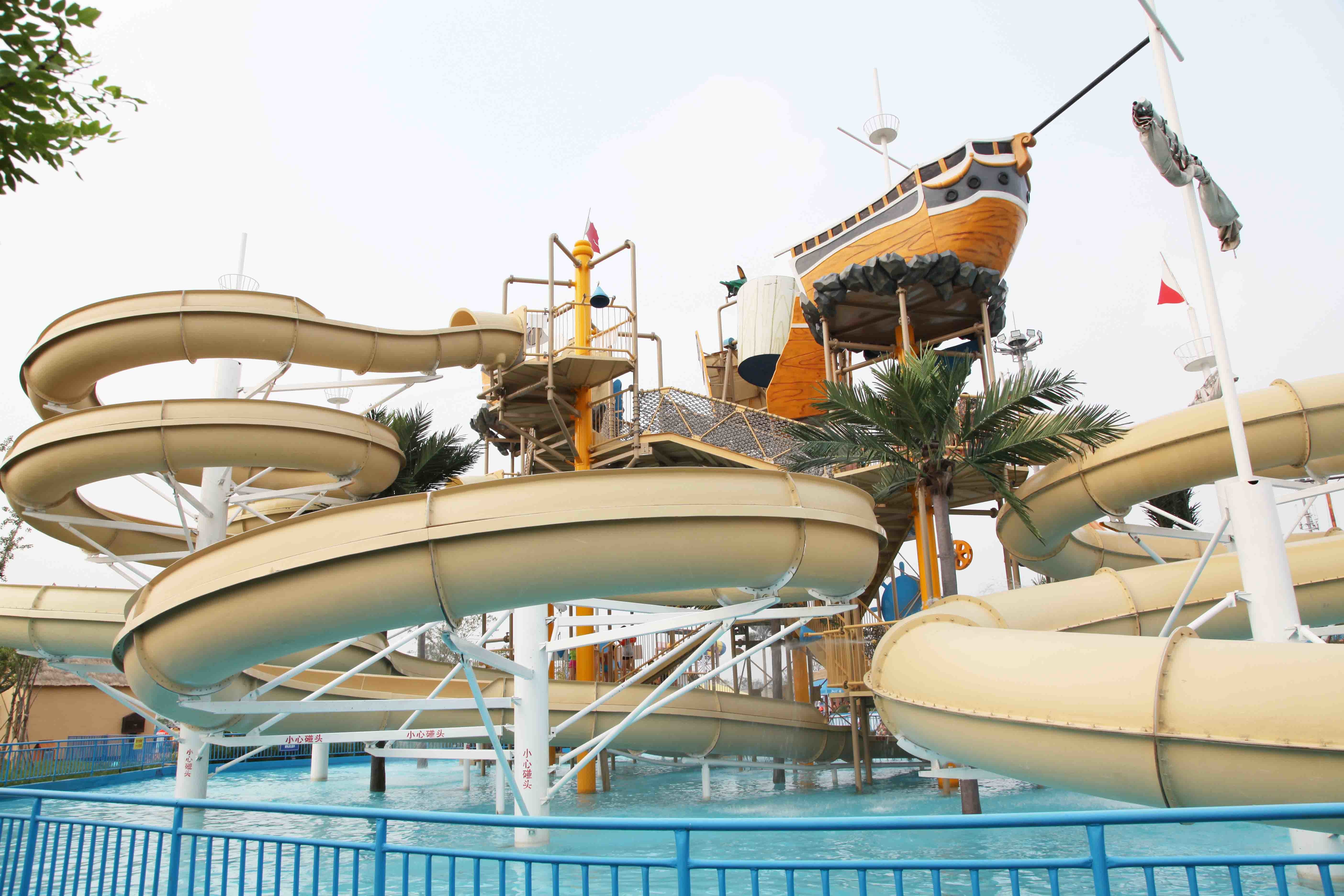 Giant Water Playground Equipment for Aqua Theme Park Customized Water Slide