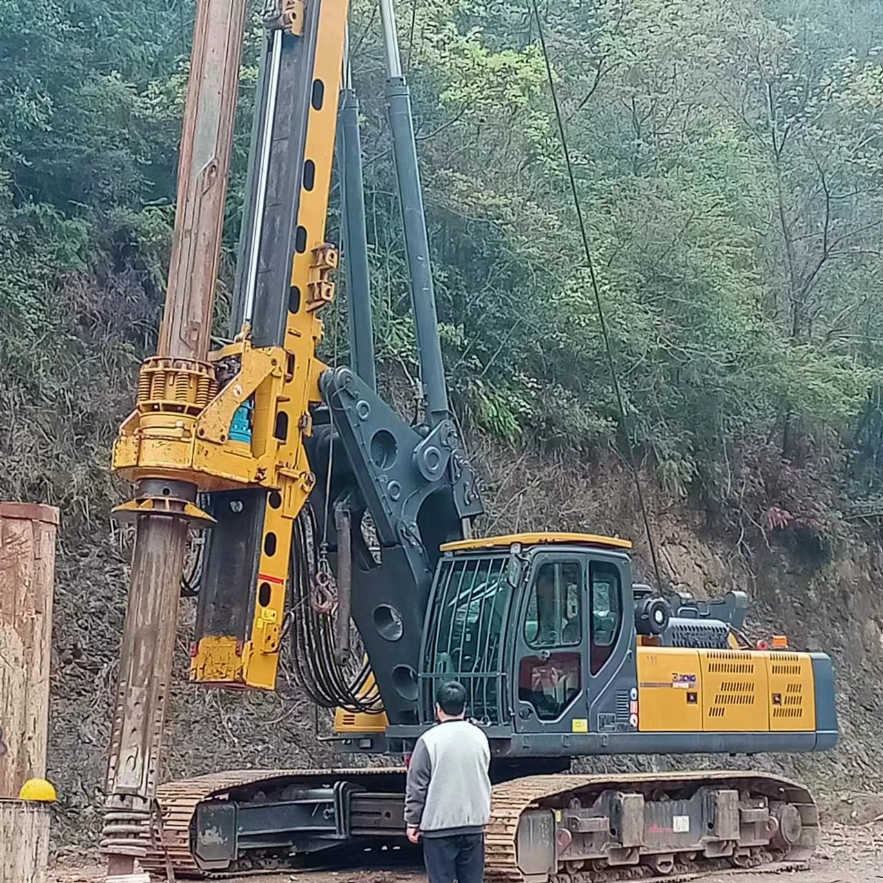 XCMG XR280 Used Rotary Drilling Rig 280 KNM High Construction Efficiency