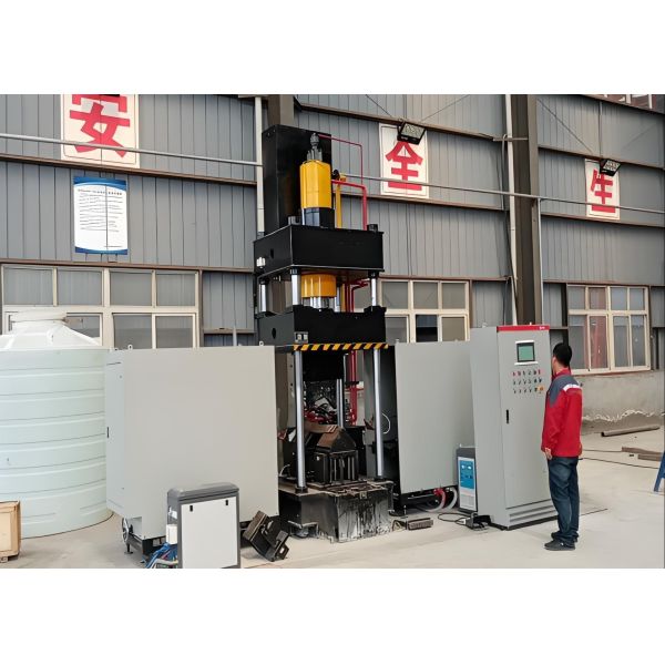 Model HQ360-900 CNC Angle Line Machine Precise 90° Bending Degree In Architectural Metalworking