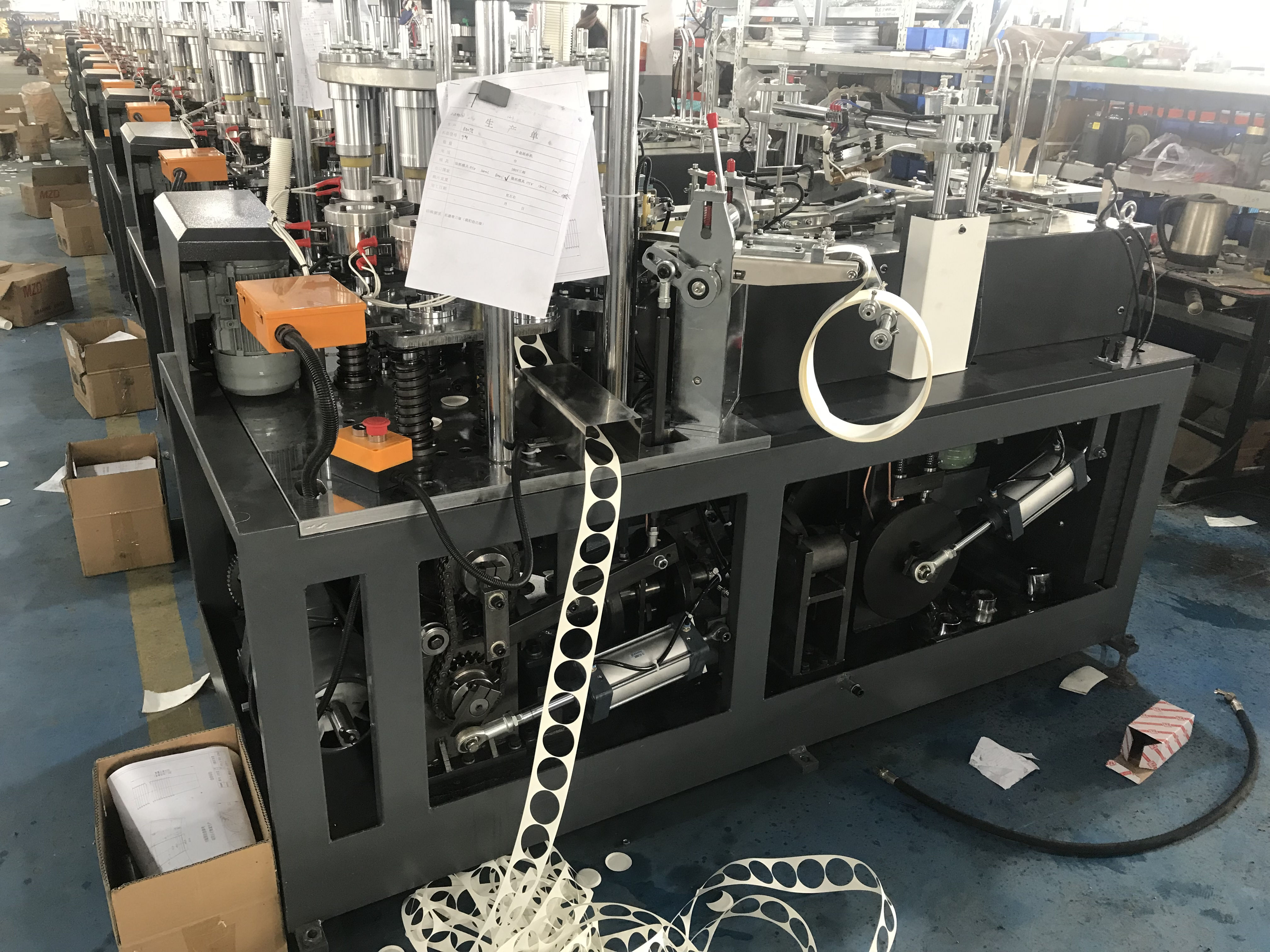 High Speed and Fully Automatic Paper Cup Making Machine For Dubai External Size 2130mm*1350mm*1900mm