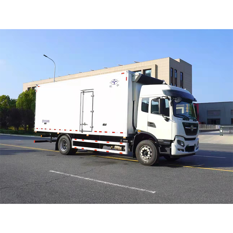15 Tons 4*2 Refrigerated Trucks Dongfeng 250hp Mini Cargo Van
