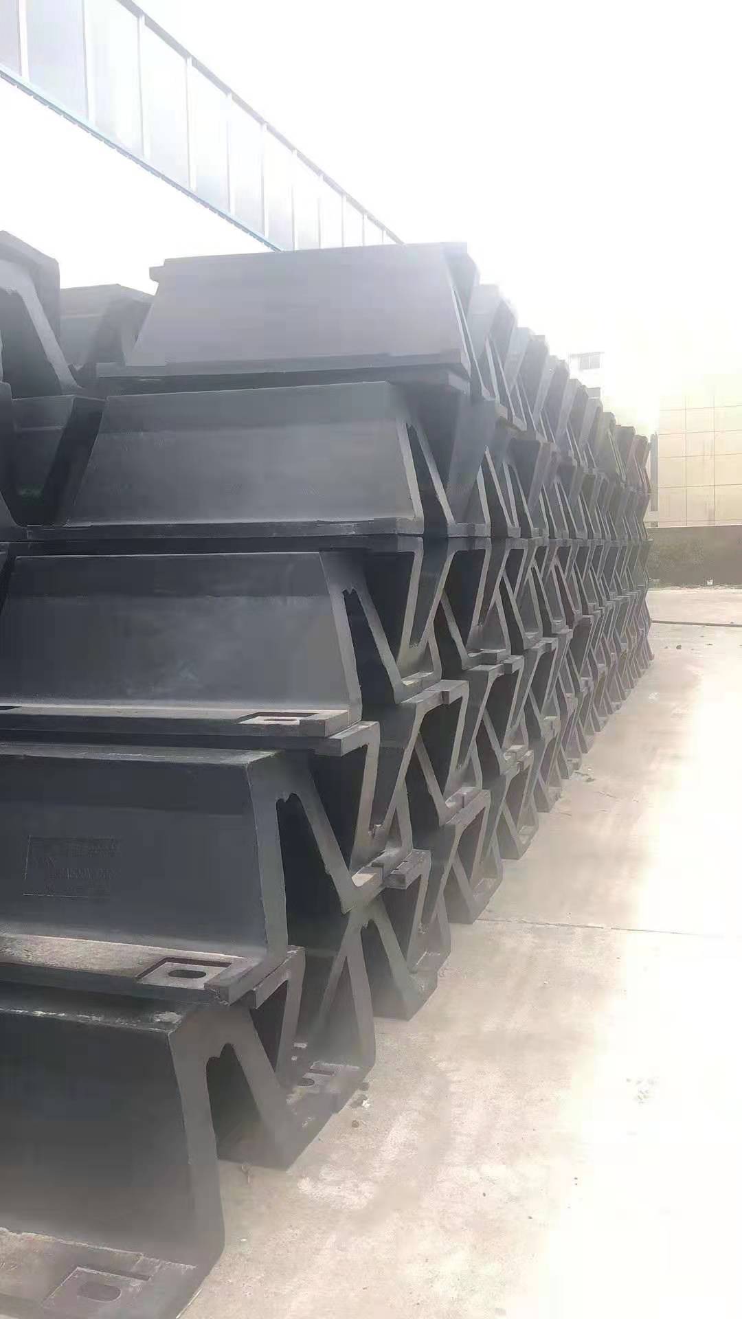 High Standard Rubber Vulcanizing Press Machine For Dock Fender Production