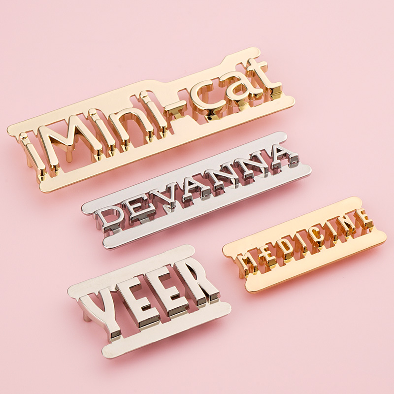 User-Friendly Style Gold Letters Bag Hardware Straight Pins Metal Logo for Purse
