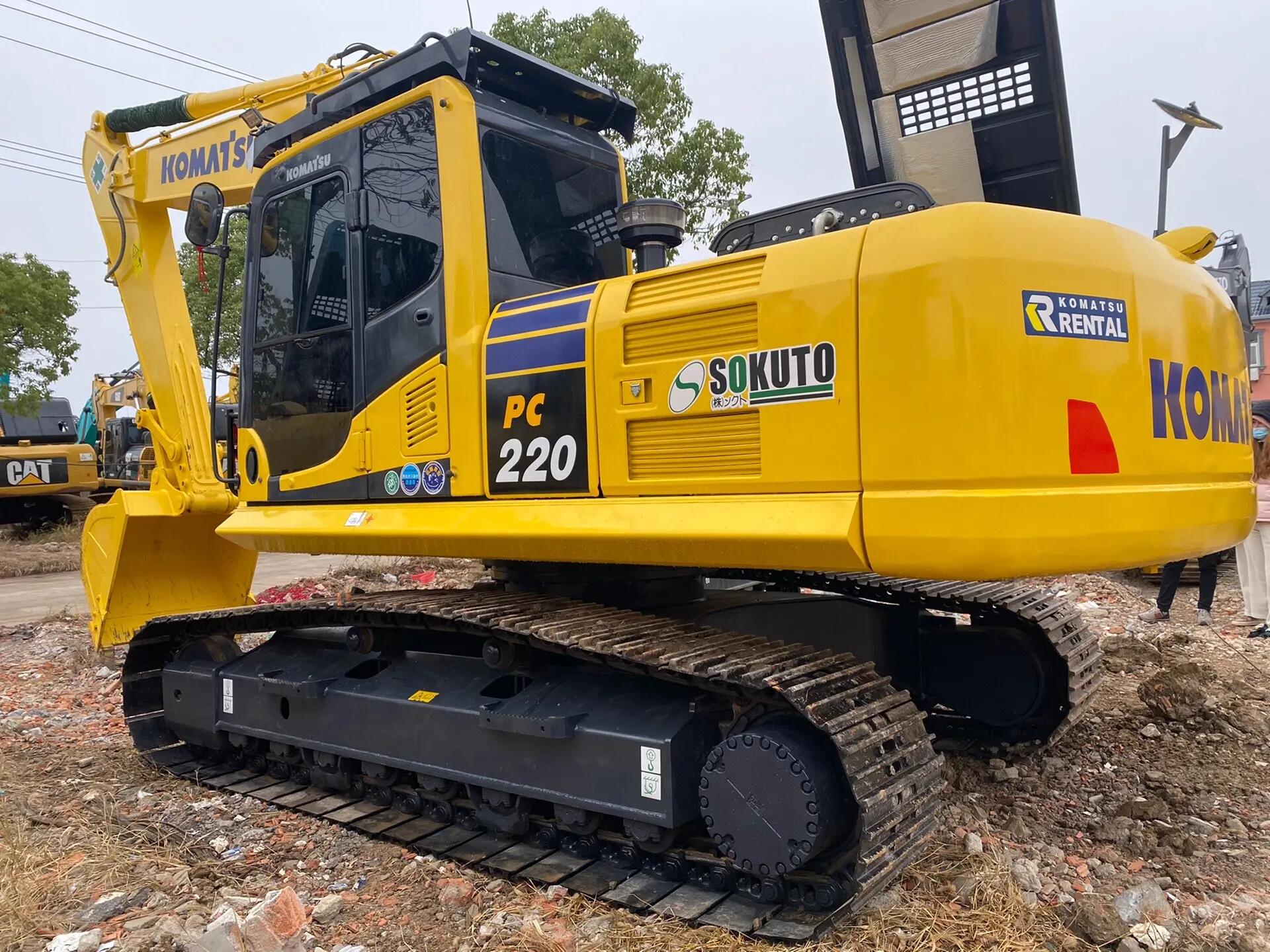 Komatsu PC220-8MO Excavator with Original Hydraulic Valve and Pump in Good Condition