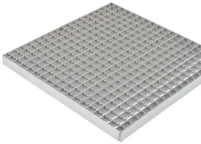 Reinforced Heavy Duty Steel GratingOptimized For Load Bearing And Drainage Applications