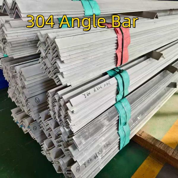 Hot Rolled Equal Stainless Steel 304 Angle Bar Inox AISI304 63*63*5MM Length 6M For Building Materials