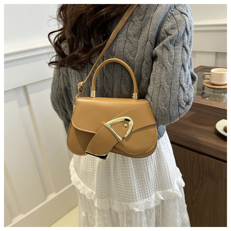 2024 Trendy Women's Genuine Leather Shoulder Purse in Vegan Leather with Underarm Lock