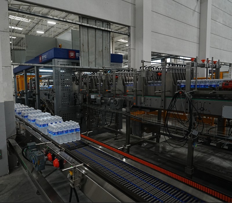 PLC Control Water Bottle Bundling Machine For Beverage Industry