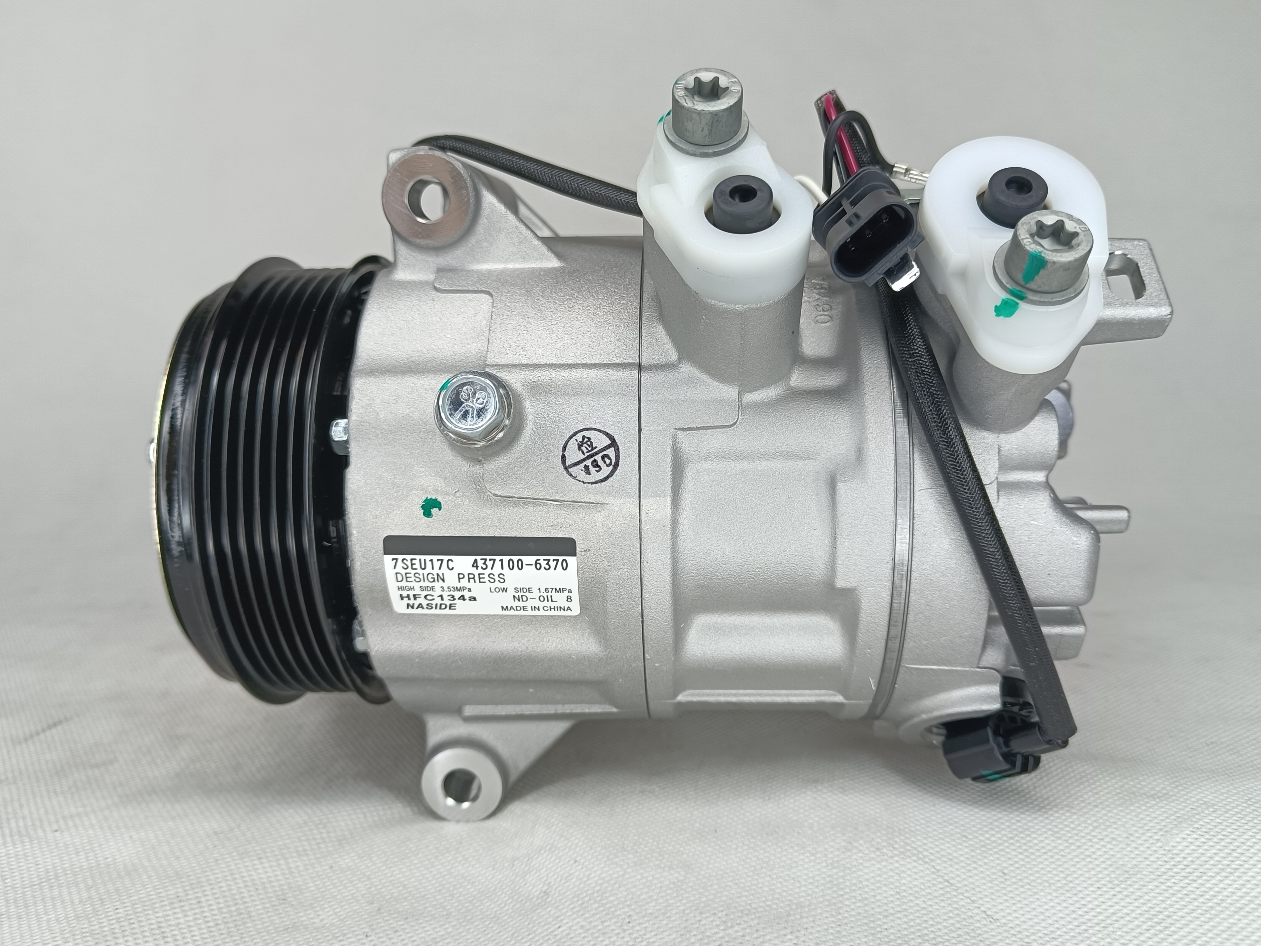 Auto AC Conditioning Compressor For LAND ROVER DEFENDER LR140033 LR159435
