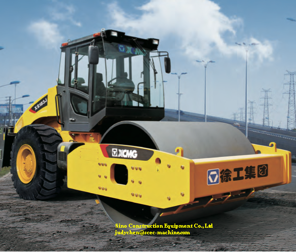 Road Vibratory Roller 22 Ton Mechanical Single Drum XS223J Shangchai Engine 136Kw