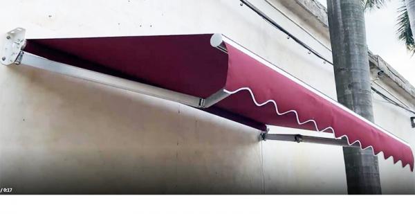 Aluminum Outdoor Open Waterproof Retractable Awning 3x2.5m
