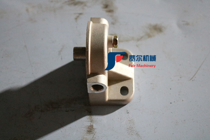 Durable Yuchai Spare Parts Original Fuel Filter Base For Loader Parts